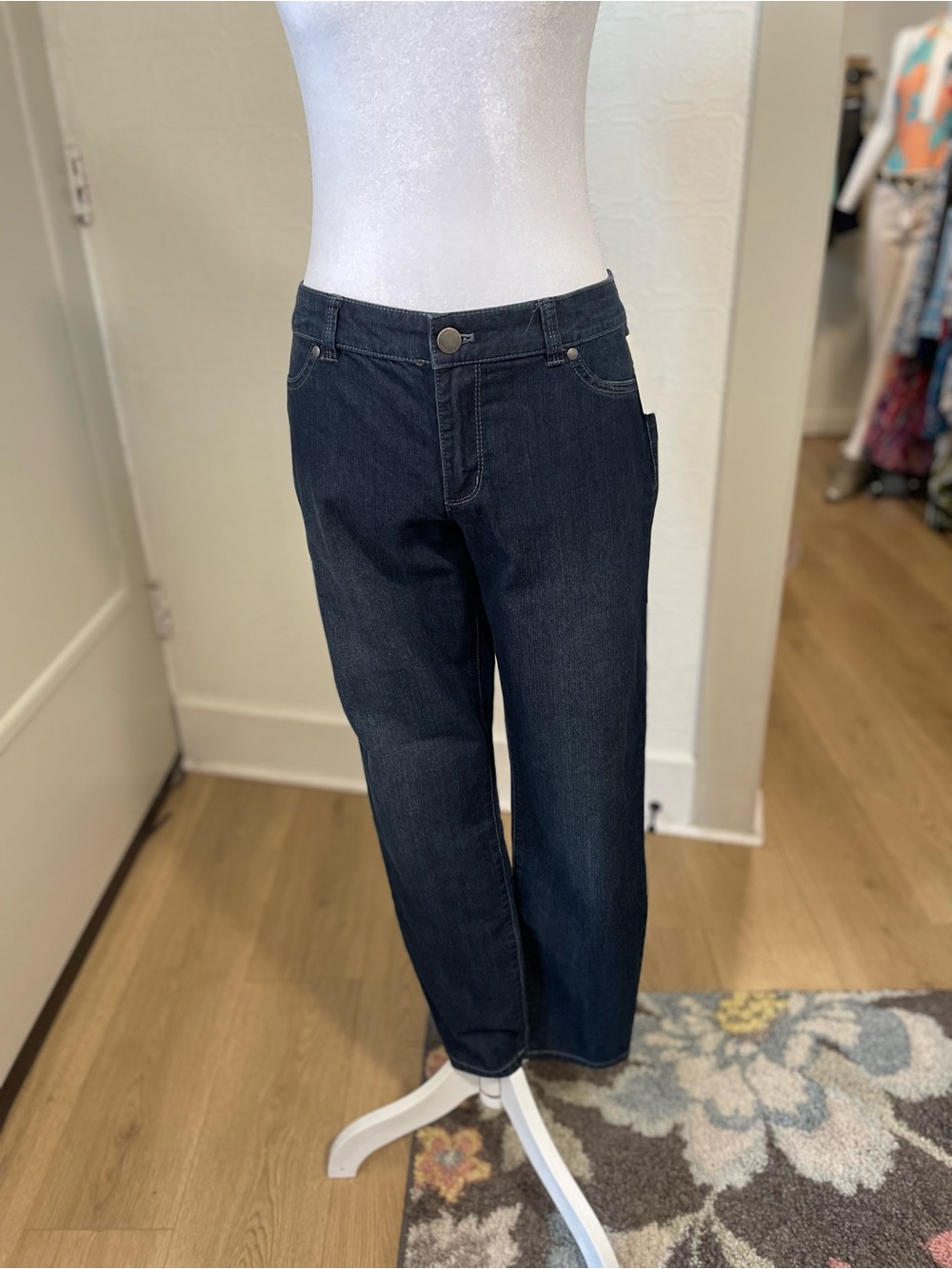 Women's Dark Wash Straight Leg Jeans